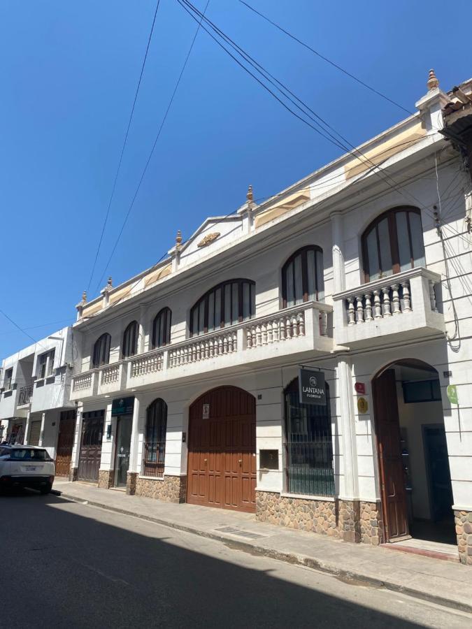Hospedaje Sarabia Sucre Exterior photo